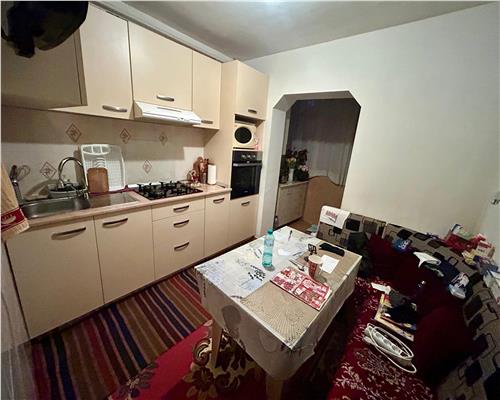 APARTAMENT 3 CAMERE DE VANZARE, PARTER, MOBILAT SI UTILAT, FRUMOASA