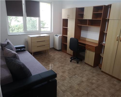 APARTAMENT CU 2 CAMERE, ETAJ INTERMEDIAR, PIATA UNIRII