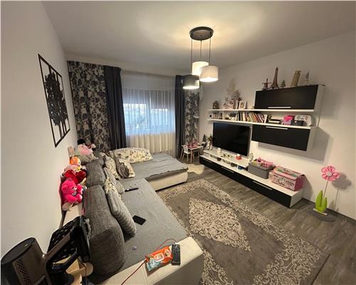 APARTAMENT DE VANZARE 2 CAMERE + MANSARDA, MOBILAT SI UTILAT COMPLET, HLINCEA