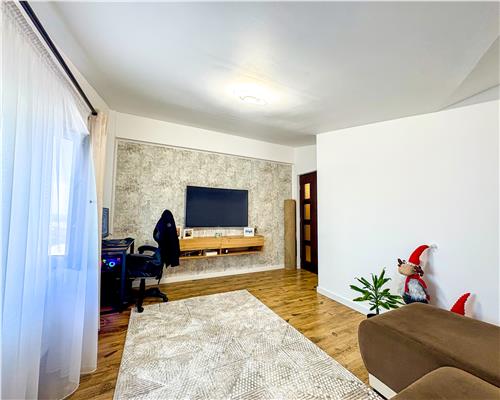 Apartament cu 2 camere, decomandat, geam la baie, zona Galata Iasi