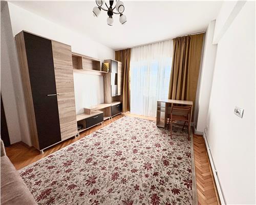 Apartament cu 2 camere, 2 balcoane, decomandat, zona Canta Iasi